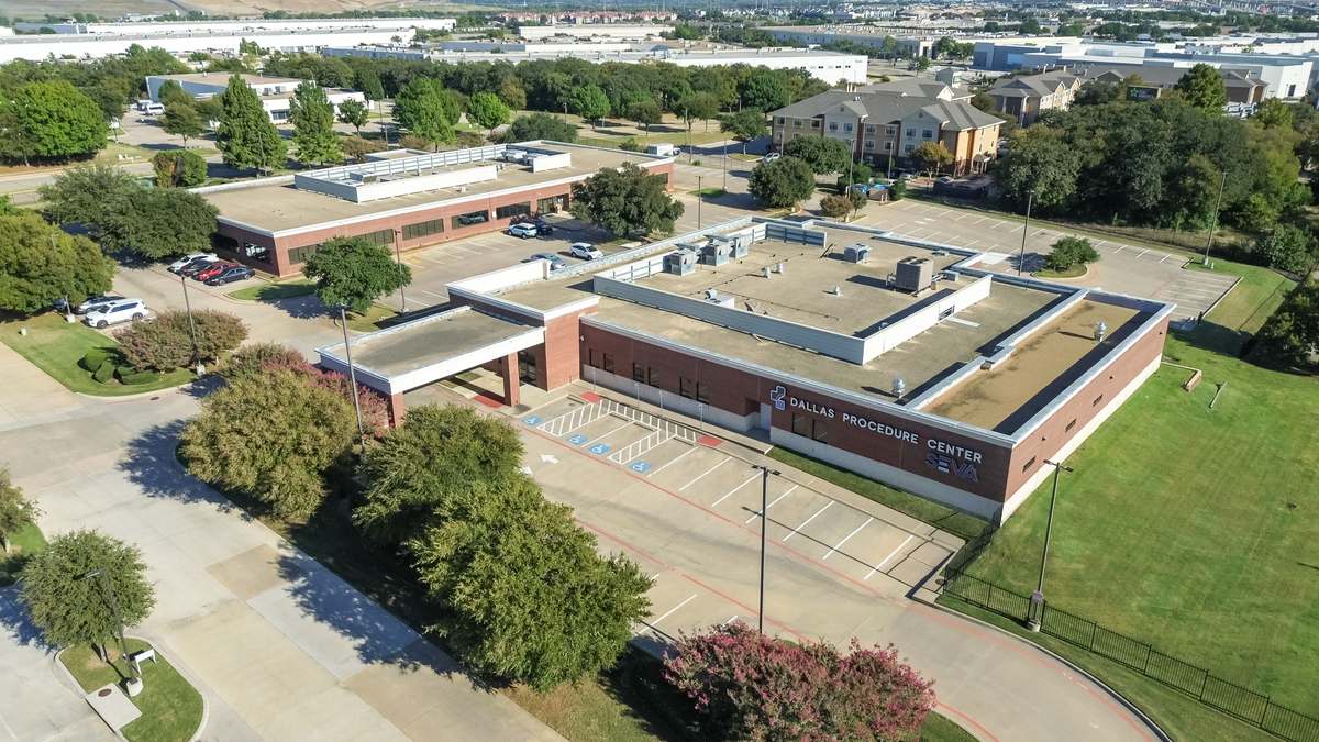 Aerial view of the Dallas Procedure Center building in Lewisville, TX